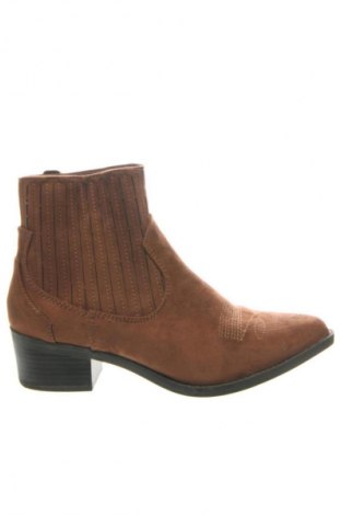 Dámské boty  New Yorker, Velikost 39, Barva Hnědá, Cena  797,00 Kč