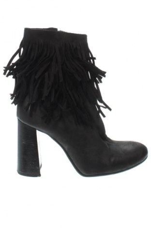 Dámské boty  Ovye, Velikost 38, Barva Černá, Cena  2 649,00 Kč