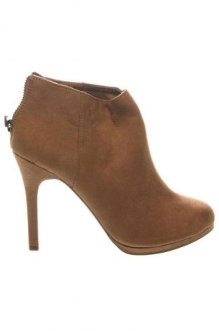 Botine de damă Pull&Bear, Mărime 36, Culoare Bej, Preț 131,99 Lei
