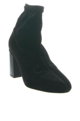 Damskie botki Stradivarius, Rozmiar 37, Kolor Czarny, Cena 99,99 zł