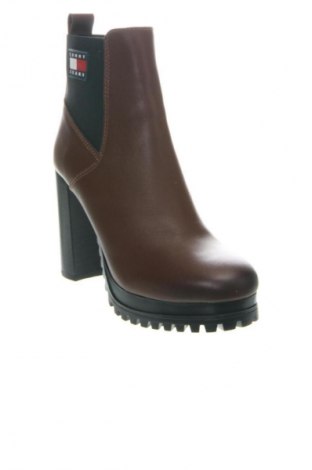 Damskie botki Tommy Jeans, Rozmiar 39, Kolor Brązowy, Cena 719,99 zł