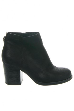Botine de damă Vagabond, Mărime 36, Culoare Negru, Preț 371,99 Lei