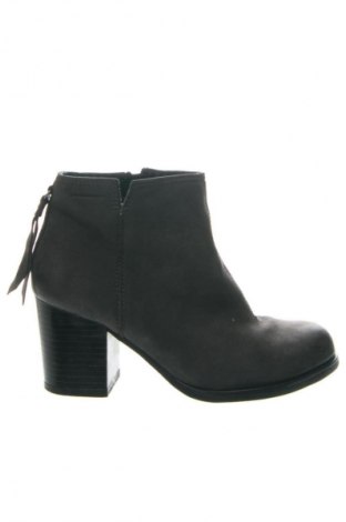 Damskie botki Vagabond, Rozmiar 37, Kolor Szary, Cena 523,01 zł