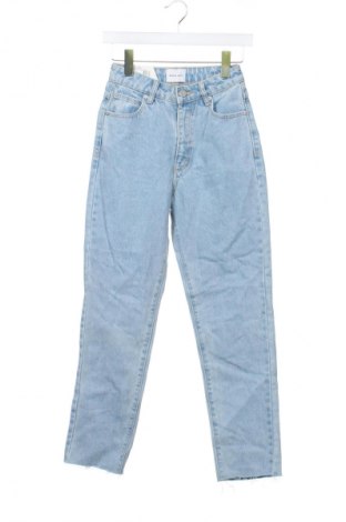 Дамски дънки Abrand Jeans, Размер XS, Цвят Син, Цена 15,99 лв.