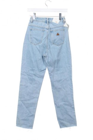 Дамски дънки Abrand Jeans, Размер XS, Цвят Син, Цена 15,99 лв.