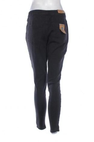 Дамски дънки Beloved, Размер L, Цвят Сив, Цена 46,00 лв.