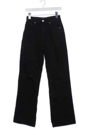 Γυναικείο Τζίν Bershka, Μέγεθος XS, Χρώμα Μαύρο, Τιμή 12,99 €