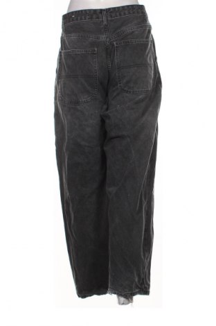 Dámské džíny  Bershka, Velikost M, Barva Černá, Cena  249,00 Kč