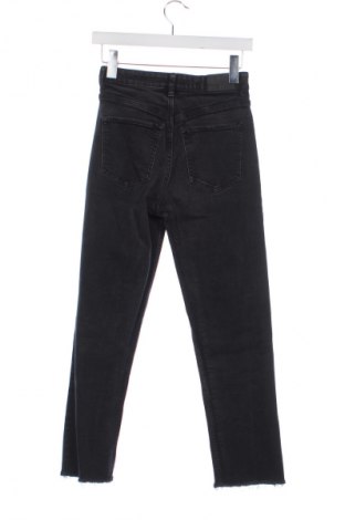 Női farmernadrág Bershka, Méret XXS, Szín Fekete, Ár 5 776 Ft