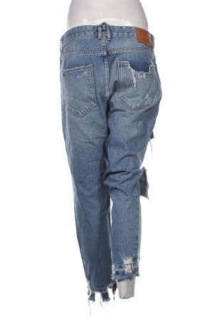 Blugi de femei Bershka, Mărime M, Culoare Albastru, Preț 80,60 Lei