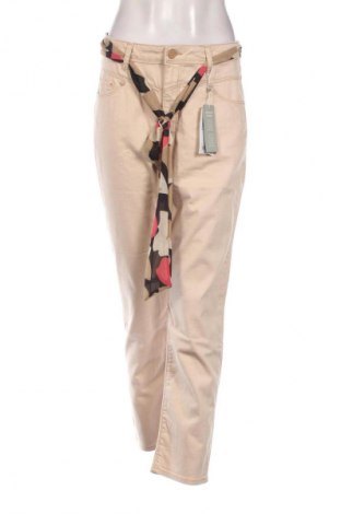 Damen Jeans Betty & Co, Größe M, Farbe Beige, Preis € 94,99