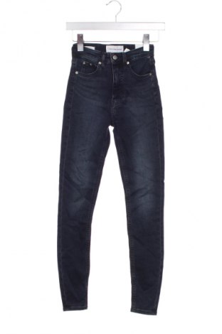 Blugi de femei Calvin Klein Jeans, Mărime XXS, Culoare Albastru, Preț 352,99 Lei