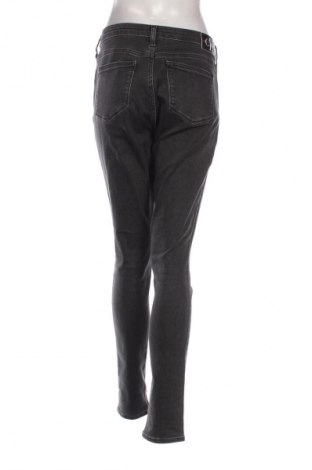 Blugi de femei Calvin Klein Jeans, Mărime L, Culoare Gri, Preț 220,99 Lei