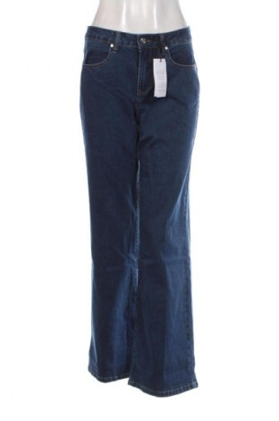 Дамски дънки Delmao, Размер S, Цвят Син, Цена 93,99 лв.