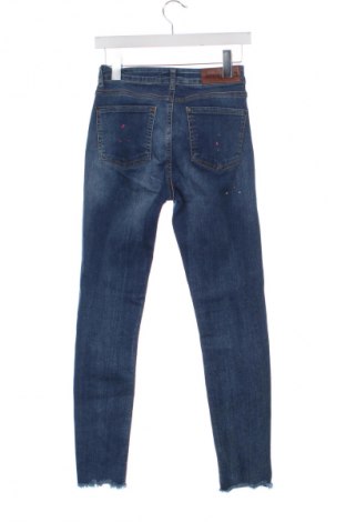 Γυναικείο Τζίν Desigual, Μέγεθος XS, Χρώμα Μπλέ, Τιμή 31,99 €