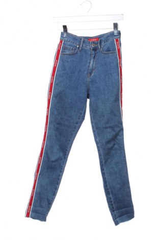 Blugi de femei Guess, Mărime XS, Culoare Albastru, Preț 164,99 Lei