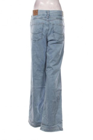 Дамски дънки Herrlicher, Размер XL, Цвят Син, Цена 142,99 лв.