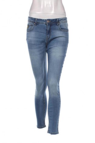 Дамски дънки Lois, Размер M, Цвят Син, Цена 142,99 лв.