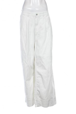 Дамски дънки Monki, Размер XL, Цвят Бял, Цена 21,99 лв.