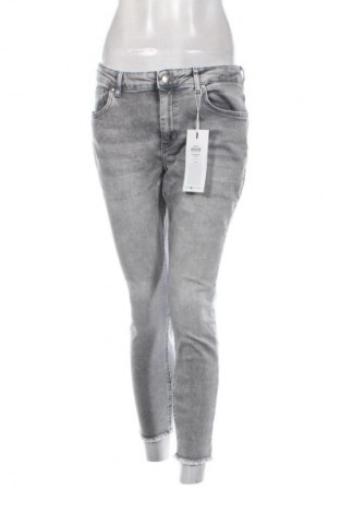 Дамски дънки ONLY, Размер XL, Цвят Сив, Цена 77,99 лв.