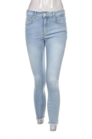 Дамски дънки ONLY, Размер L, Цвят Син, Цена 77,99 лв.