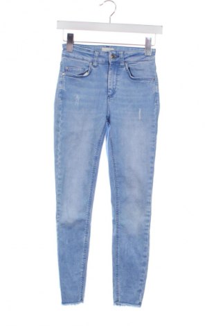 Дамски дънки ONLY, Размер XXS, Цвят Син, Цена 34,00 лв.