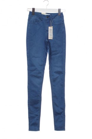 Dámske džínsy  Pieces, Veľkosť XXS, Farba Modrá, Cena  46,95 €