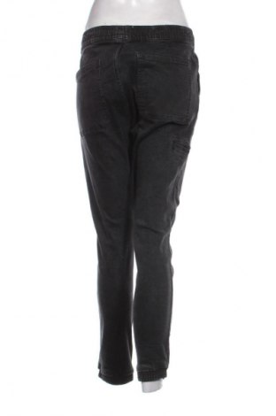 Dámske džínsy  Pull&Bear, Veľkosť L, Farba Čierna, Cena  14,83 €