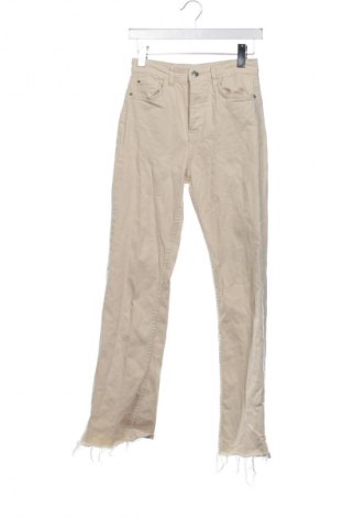 Damen Jeans Stradivarius, Größe S, Farbe Beige, Preis € 8,99