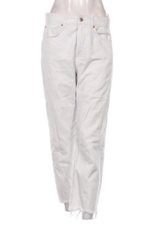 Női farmernadrág Stradivarius, Méret M, Szín Fehér, Ár 3 929 Ft