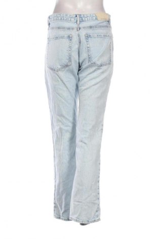 Дамски дънки Stradivarius, Размер M, Цвят Син, Цена 23,99 лв.