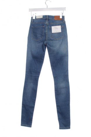 Damskie jeansy Tommy Hilfiger, Rozmiar S, Kolor Niebieski, Cena 452,99 zł