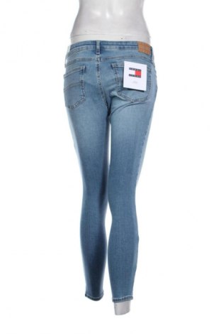 Дамски дънки Tommy Jeans, Размер S, Цвят Син, Цена 119,99 лв.