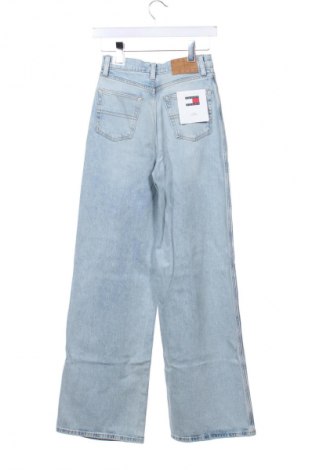 Női farmernadrág Tommy Jeans, Méret XS, Szín Ezüstös, Ár 46 819 Ft