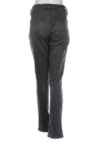 Дамски дънки Unbranded, Размер XL, Цвят Сив, Цена 18,99 лв.