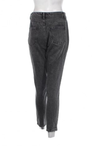 Damskie jeansy Vero Moda, Rozmiar M, Kolor Szary, Cena 21,99 zł