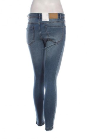 Damskie jeansy Vero Moda, Rozmiar S, Kolor Niebieski, Cena 150,99 zł