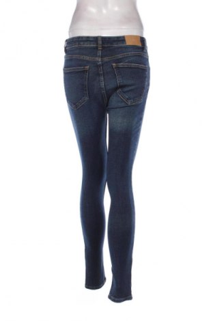 Дамски дънки Zara, Размер M, Цвят Син, Цена 18,99 лв.