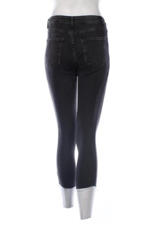 Damskie jeansy Zara, Rozmiar S, Kolor Czarny, Cena 62,07 zł