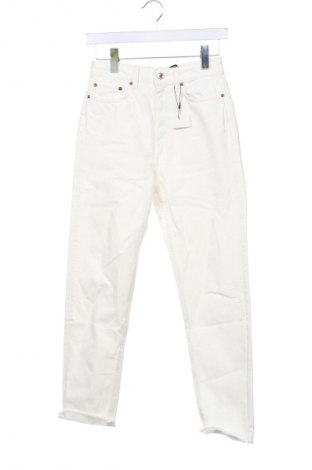 Дамски дънки Zara, Размер XS, Цвят Екрю, Цена 27,37 лв.