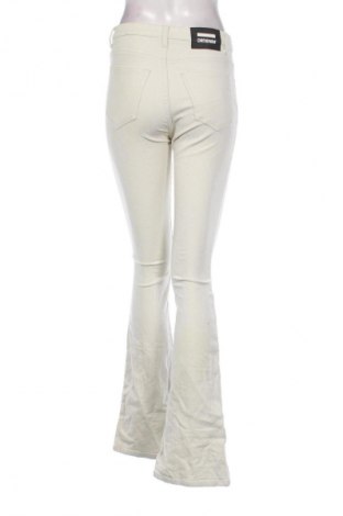Pantaloni de velvet de femei Dr. Denim, Mărime S, Culoare Ecru, Preț 64,99 Lei