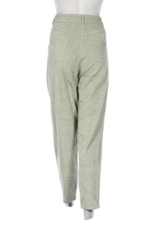 Damen Cordhose Gina, Größe M, Farbe Grün, Preis € 4,99