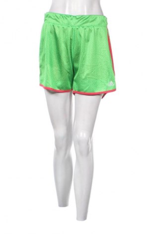 Γυναικείο κοντό παντελόνι Adidas, Μέγεθος M, Χρώμα Πράσινο, Τιμή 17,99 €