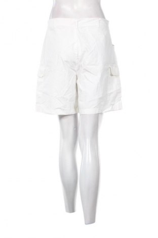 Damen Shorts B Young, Größe M, Farbe Ecru, Preis € 9,79