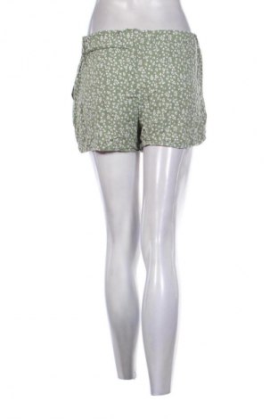 Damen Shorts Beloved, Größe M, Farbe Mehrfarbig, Preis € 9,72