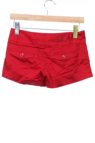 Γυναικείο κοντό παντελόνι Bershka, Μέγεθος S, Χρώμα Κόκκινο, Τιμή 7,73 €