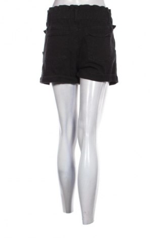 Női rövidnadrág Bershka, Méret S, Szín Fekete, Ár 3 800 Ft