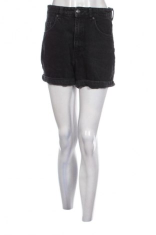 Női rövidnadrág Bershka, Méret S, Szín Fekete, Ár 3 800 Ft