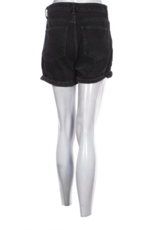 Női rövidnadrág Bershka, Méret S, Szín Fekete, Ár 3 800 Ft