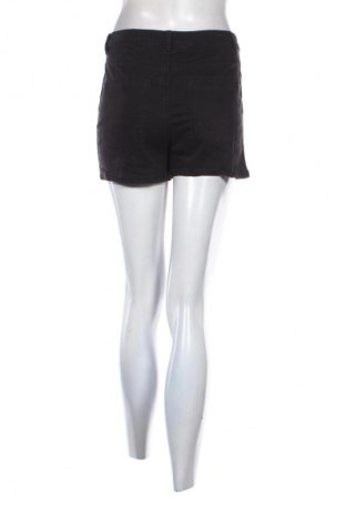 Dámske kraťasy  Clockhouse, Veľkosť S, Farba Čierna, Cena  10,00 €